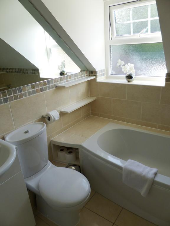 St Raphael House, City Centre Charming Apartments Basingstoke Dış mekan fotoğraf